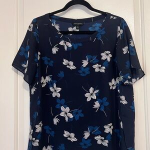 Banana Republic Navy and White Floral Blouse